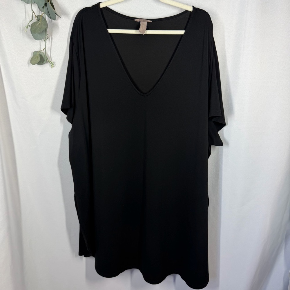 H&M | Short Sleeve V Neck Black Slits On Sides Women's Size 4X